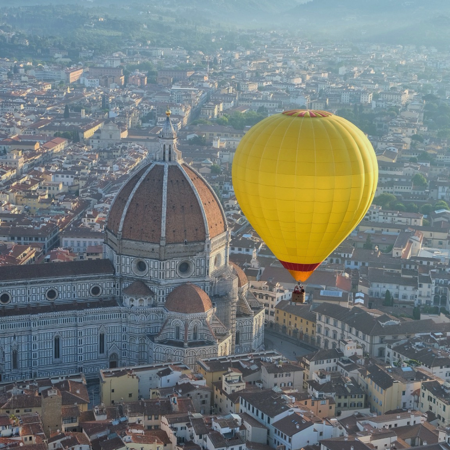 Volo in mongolfiera sopra firenze ballooning in florence esperienze in toscana esperienze in italia idea regalo toscana mongolfiera