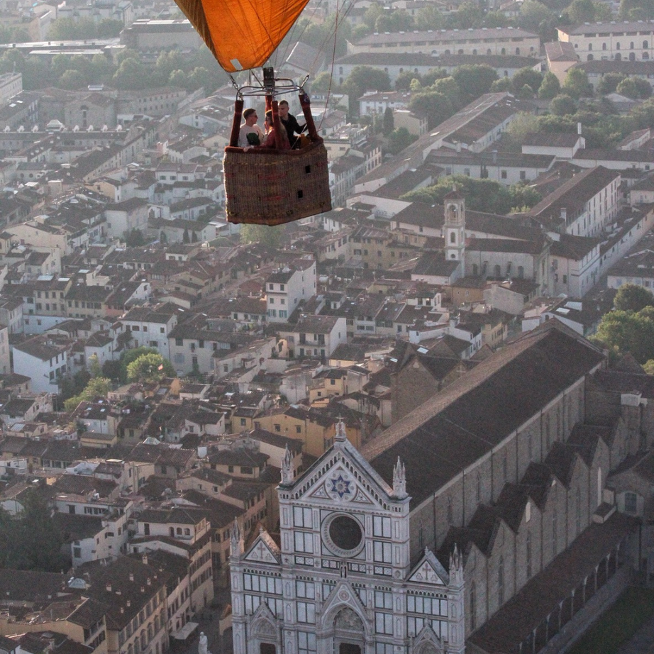 Volo in mongolfiera sopra firenze ballooning in florence esperienze in toscana esperienze in italia idea regalo toscana mongolfiera