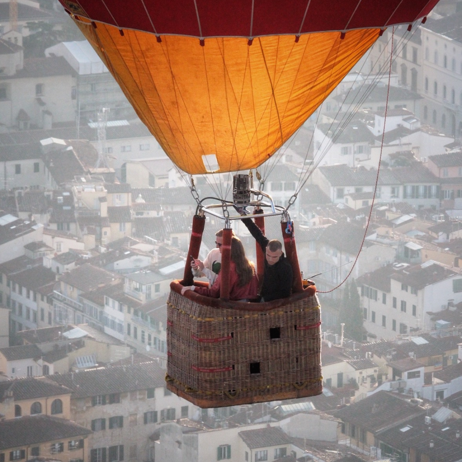 Volo in mongolfiera sopra firenze ballooning in florence esperienze in toscana esperienze in italia idea regalo toscana mongolfiera